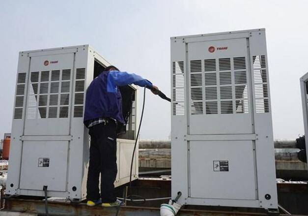 中央空調(diào)外機(jī)清洗